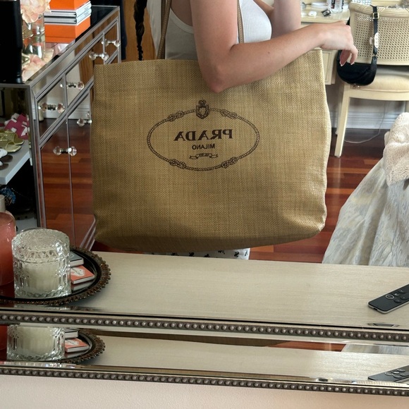 Large Prada Raffia Tote - Picture 5 of 9